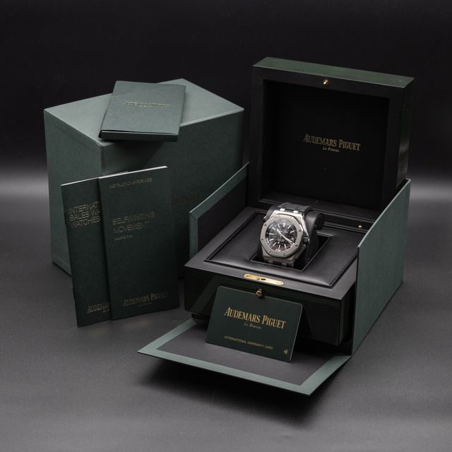 Audemars Piguet Royal Oak Offshore 15710ST.OO.A002CA.01 Image 5